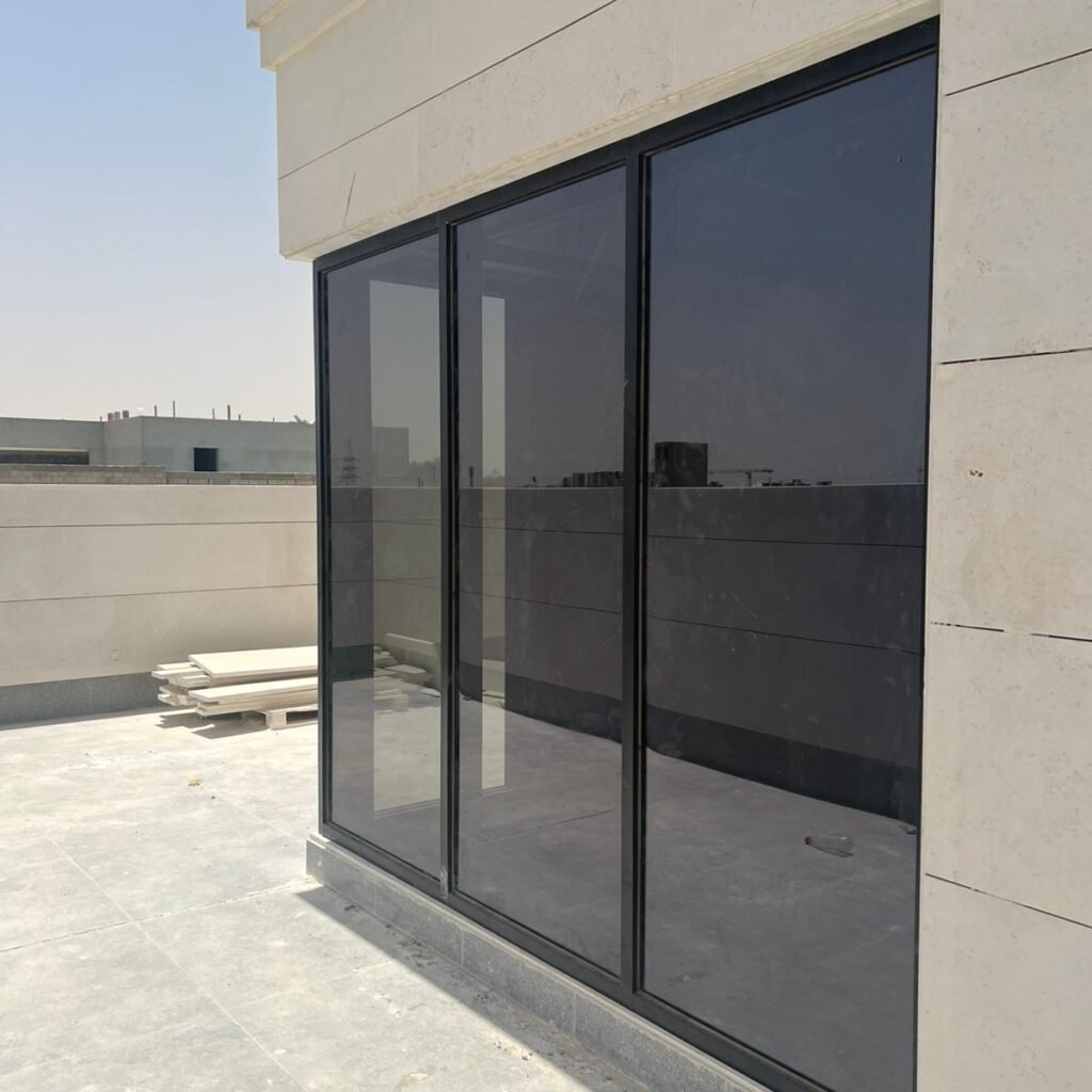 أبواب ألومنيوم Lift & Slide بالرياض | فخامة المساحات البانورامية 2